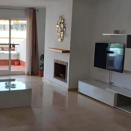 Daire En Junto A Campos De Golf Marbella