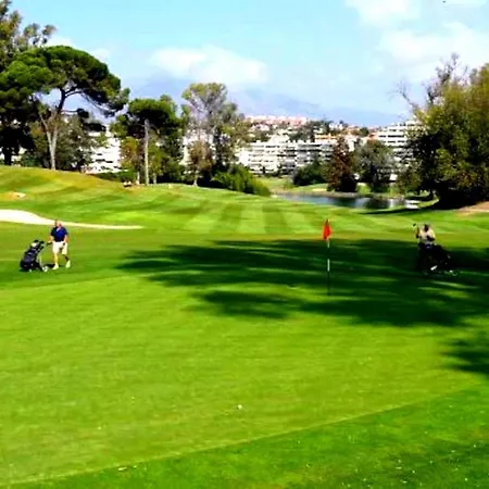 En Junto A Campos De Golf * Marbella