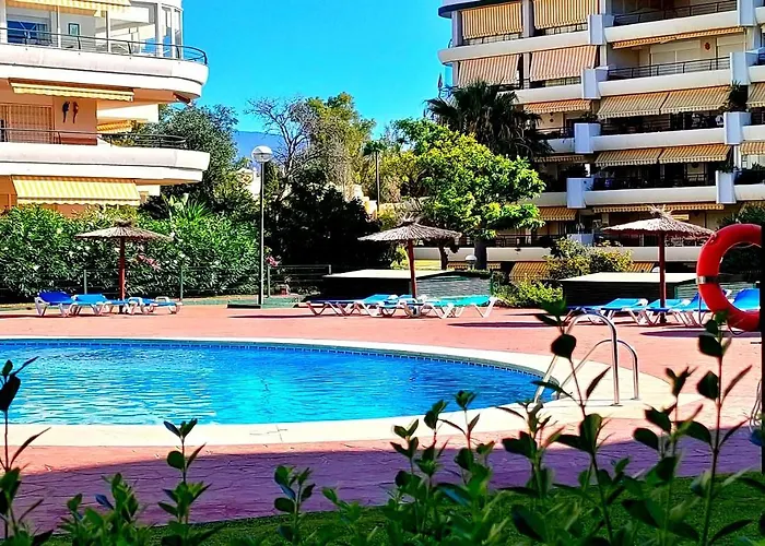 En Junto A Campos De Golf * Marbella