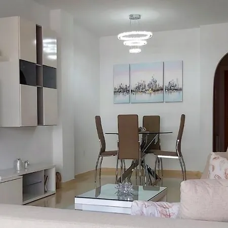 Apartamento En Junto A Campos De Golf Marbella